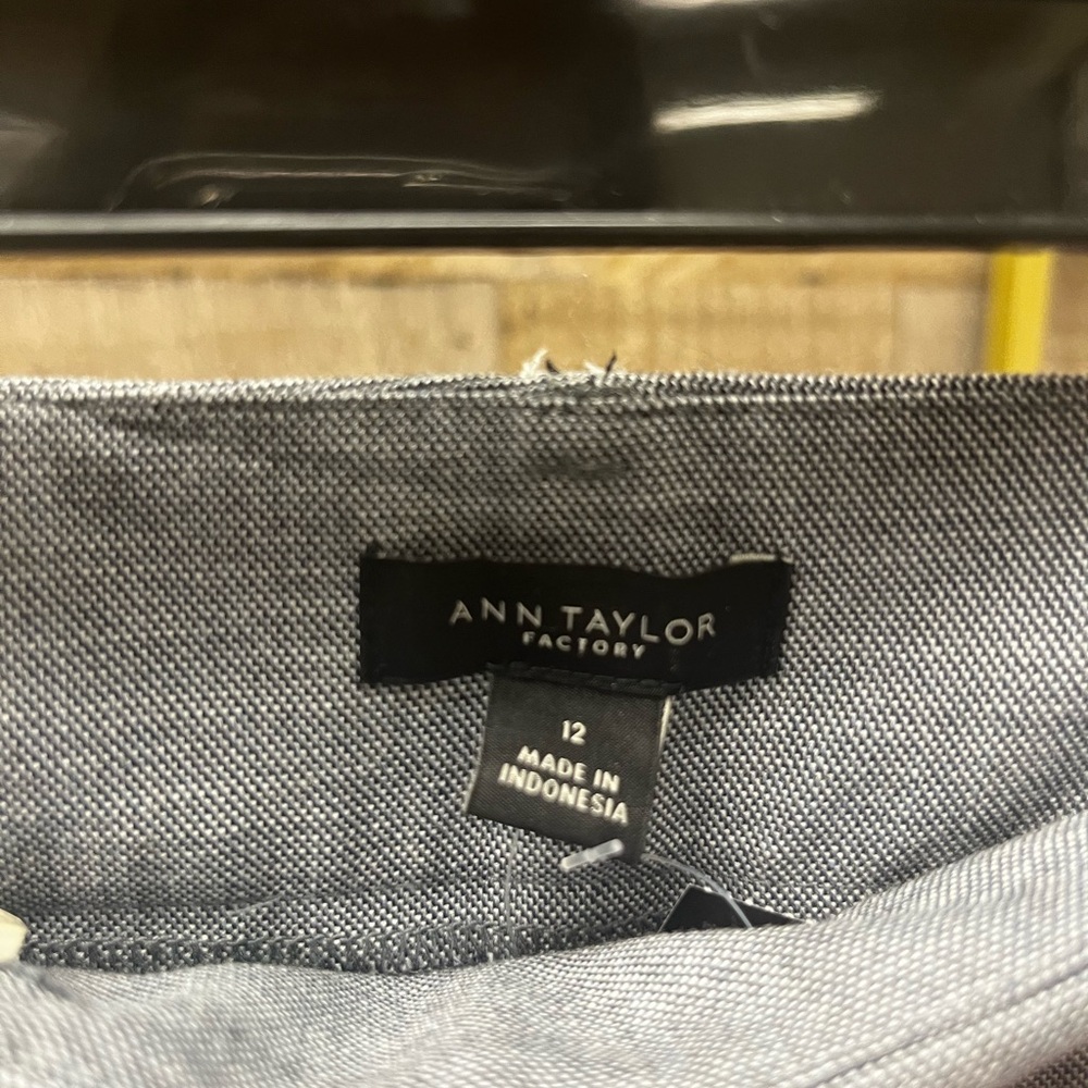 NWT Ann Taylor Gray Women's Trousers - Picture 3 of 7